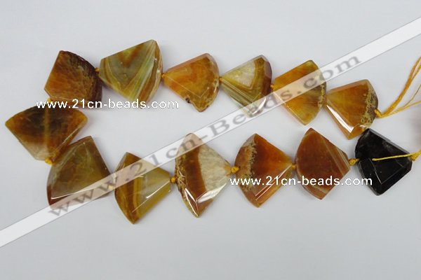 CAG5586 15 inches 30*40mm faceted triangle dragon veins agate beads