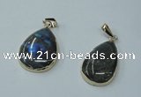 NGP1158 20*30mm - 25*35mm freeform labradorite pendants with brass setting