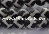 CAG8697 15.5 inches 10mm round matte tibetan agate gemstone beads