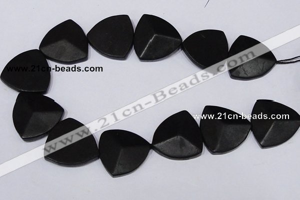 CBS19 15.5 inches 30*30mm triangle black stone beads wholesale