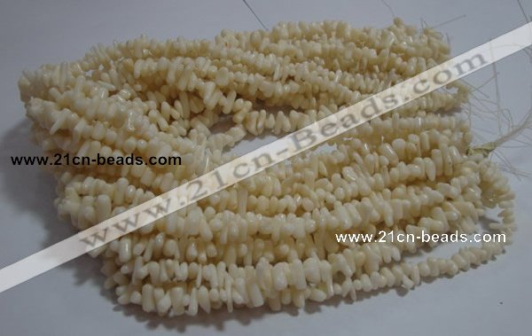 CCB93 15.5 inch 4*11mm irregular branch white coral chip beads