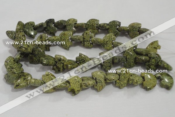 CFG794 12.5 inches 14*18mm carved animal green lace gemstone beads