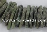 CTD1632 Top drilled 5*20mm - 8*40mm sticks green kyanite beads