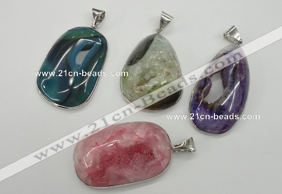 NGP1099 25*30 - 30*45mm freeform druzy agate pendants with brass setting