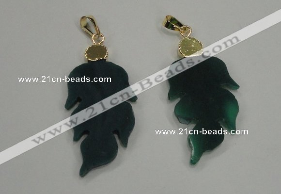 NGP1289 25*55mm leaf green agate pendants with brass setting